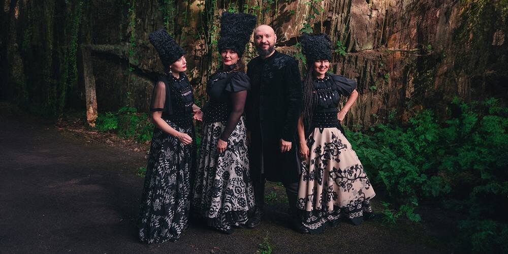 Etnochaos a symbol nezávislé Ukrajiny: DakhaBrakha v Praze oslaví dvacet let