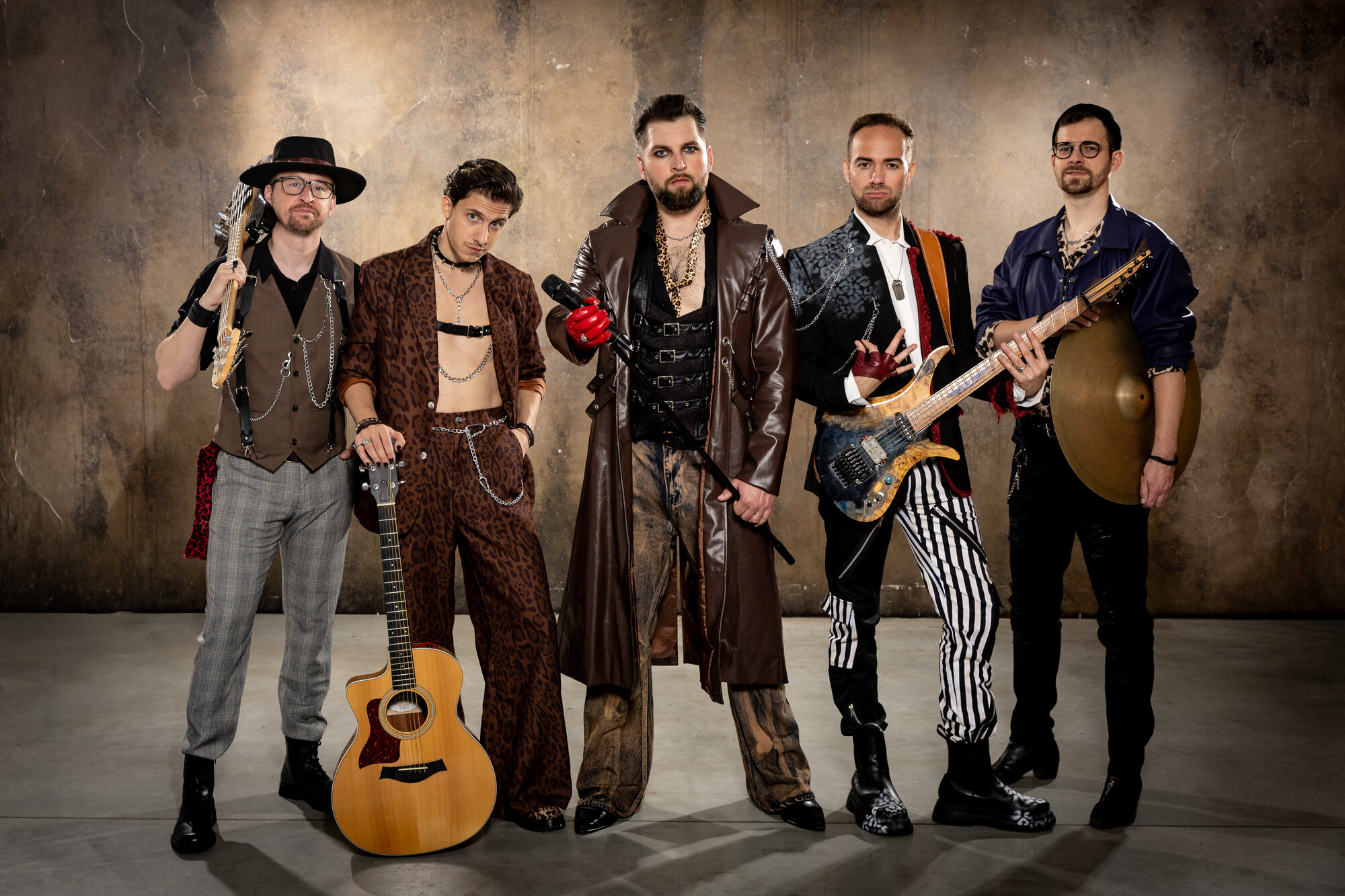 Jokers hlásí novou éru energickým singlem „Home Office“